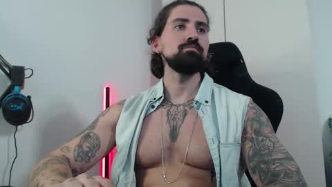 Snapshot of mateohalifa chatting on October 6, 2:03 pm mateohalifa online show from October 6, 2:03 pm