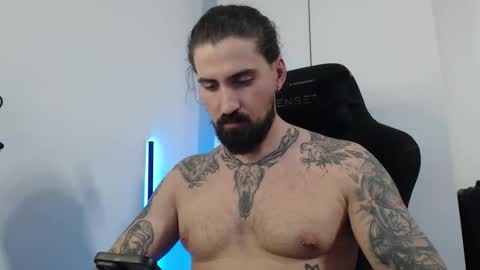 Snapshot of mateohalifa chatting on November 3, 6:31 pm mateohalifa online show from November 3, 6:31 pm