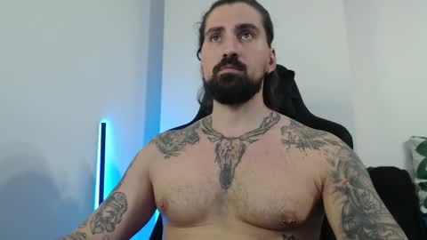 Snapshot of mateohalifa chatting on November 4, 5:34 pm mateohalifa online show from November 4, 5:34 pm