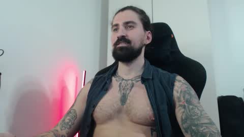 Snapshot of mateohalifa chatting on December 4, 2:15 pm mateohalifa online show from December 4, 2:15 pm