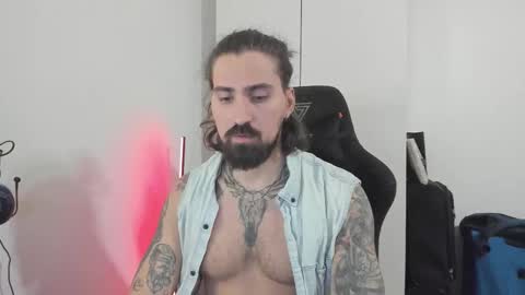 Snapshot of mateohalifa chatting on December 21, 2:13 pm mateohalifa online show from December 21, 2:13 pm