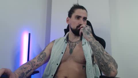 Snapshot of mateohalifa chatting on March 20, 6:35 pm mateohalifa online show from March 20, 6:35 pm