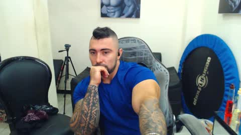 Snapshot of mateosexyhot22 chatting on June 6, 6:12 pm Mateo online show from June 6, 6:12 pm
