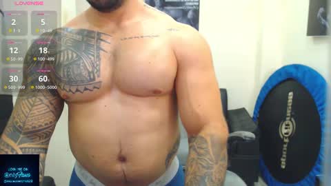 Snapshot of mateosexyhot22 chatting on June 26, 8:35 pm Mateo online show from June 26, 8:35 pm
