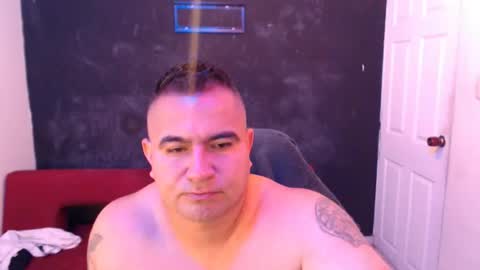 Snapshot of mateosexyhot22 chatting on July 17, 1:29 pm Mateo online show from July 17, 1:29 pm