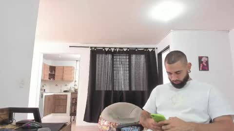 Matheus     online show from April 30, 8:57 pm