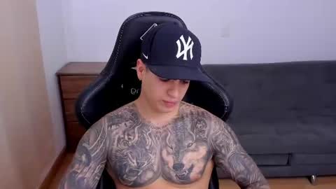 Snapshot of mathew_wolf4 chatting on June 27, 10:15 pm Mathew Independent model online show from June 27, 10:15 pm
