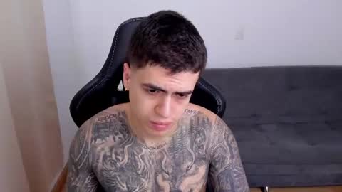 Snapshot of mathew_wolf4 chatting on July 6, 1:13 am Mathew Independent model online show from July 6, 1:13 am