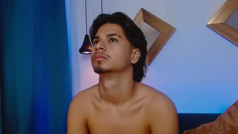 Snapshot of mathewadams chatting on November 3, 1:45 pm Mathew online show from November 3, 1:45 pm