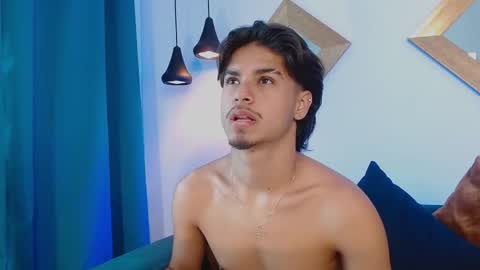 Snapshot of mathewadams chatting on November 4, 6:29 pm Mathew online show from November 4, 6:29 pm