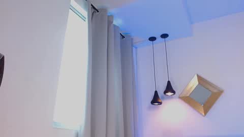 Snapshot of mathewadams chatting on December 13, 7:53 pm Mathew online show from December 13, 7:53 pm