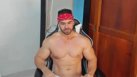 mathews_smith online show from March 6, 11:39 am