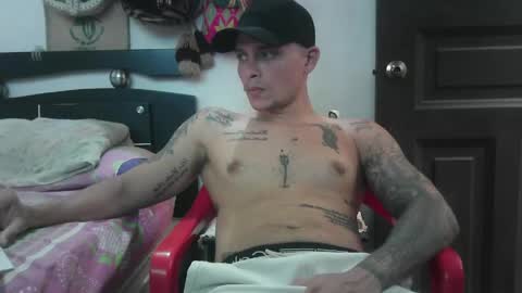 Snapshot of mathiew_callen chatting on June 1, 4:20 pm mathiew_callen online show from June 1, 4:20 pm
