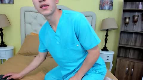 Snapshot of matias_jeong chatting on November 25, 7:14 pm Matias Jeong online show from November 25, 7:14 pm