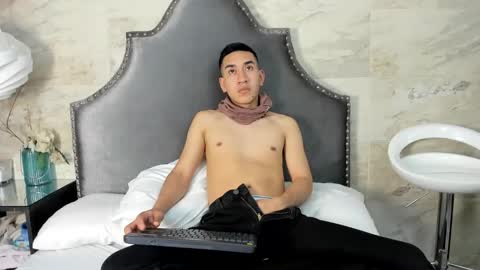 Snapshot of matias_jeong chatting on December 5, 4:47 pm Matias Jeong online show from December 5, 4:47 pm