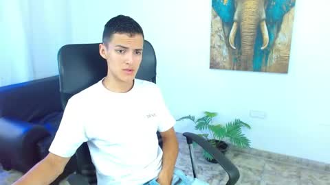 Matias online show from April 29, 3:38 pm