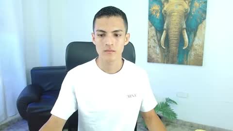 Snapshot of matiius18 chatting on May 11, 1:28 pm Matias online show from May 11, 1:28 pm