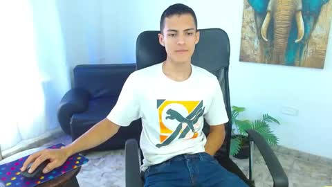 Snapshot of matiius18 chatting on May 18, 1:39 pm Matias online show from May 18, 1:39 pm