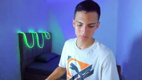 Snapshot of matiius18 chatting on June 13, 6:39 pm Matias online show from June 13, 6:39 pm