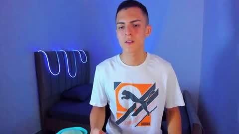 Snapshot of matiius18 chatting on July 20, 3:47 pm Matias online show from July 20, 3:47 pm
