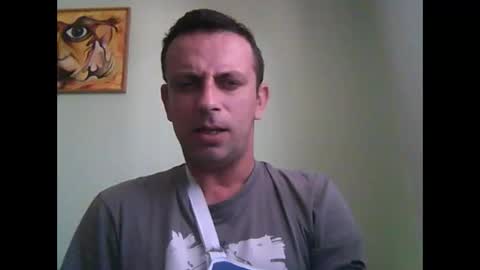 Snapshot of matoterzic48 chatting on October 16, 10:05 am toma online show from October 16, 10:05 am