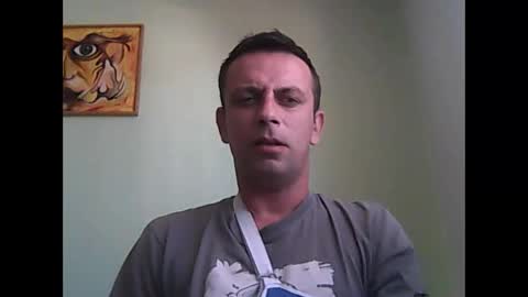 Snapshot of matoterzic48 chatting on October 19, 11:11 am toma online show from October 19, 11:11 am