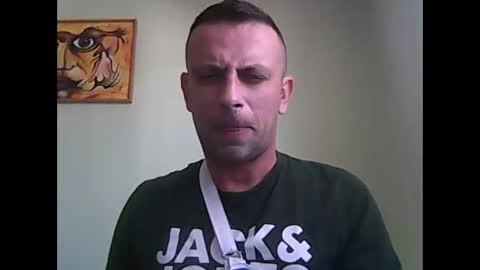 Snapshot of matoterzic48 chatting on October 25, 9:28 am toma online show from October 25, 9:28 am