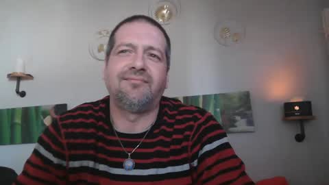 Snapshot of matrike1 chatting on February 19, 2:23 pm matrike1 online show from February 19, 2:23 pm