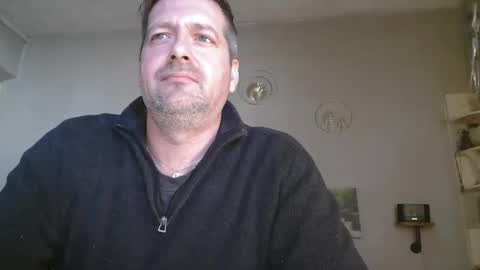 Snapshot of matrike1 chatting on March 12, 4:02 pm matrike1 online show from March 12, 4:02 pm