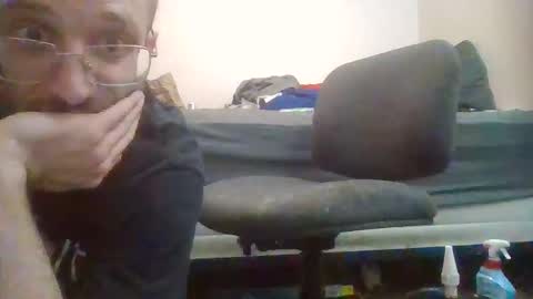 Snapshot of matt48195571828 chatting on April 30, 12:50 am matt48195571828 online show from April 30, 12:50 am