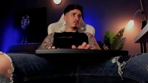 Snapshot of matt_thestud chatting on May 30, 6:54 am Matt online show from May 30, 6:54 am