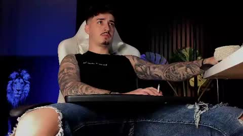 Snapshot of matt_thestud chatting on July 14, 8:30 am Matt online show from July 14, 8:30 am