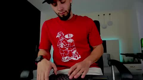 Matt online show from December 2, 4:51 am