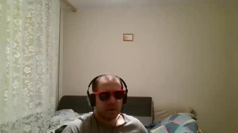 Snapshot of mattek89 chatting on April 26, 6:27 pm mattek89 online show from April 26, 6:27 pm