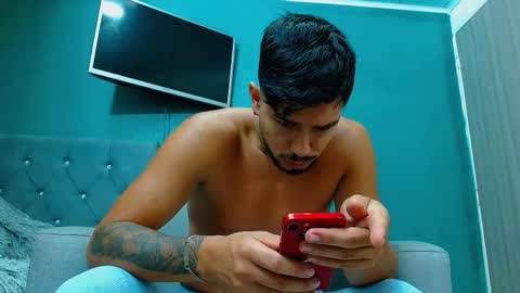 Snapshot of matteo_rreal chatting on November 30, 12:58 am MATTEO online show from November 30, 12:58 am