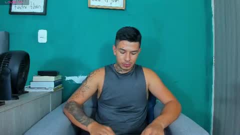 Snapshot of matteo_rreal chatting on July 24, 10:30 pm MATTEO online show from July 24, 10:30 pm