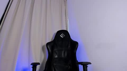 matteosantino25 online show from February 21, 6:09 pm