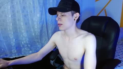 MatthewBoy online show from December 19, 7:29 am