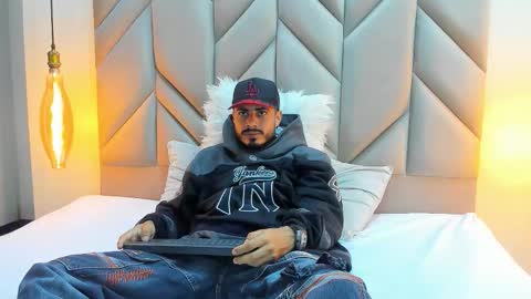 Matthew online show from February 10, 5:22 am