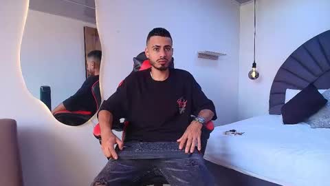 Matthew online show from February 14, 9:11 pm