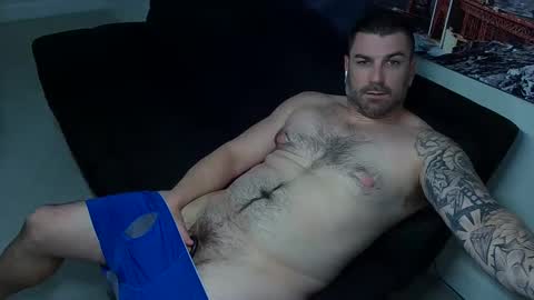 Snapshot of matthiasblues chatting on February 18, 2:05 am MatthiasBlues online show from February 18, 2:05 am