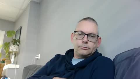 matthijs online show from May 7, 7:25 am