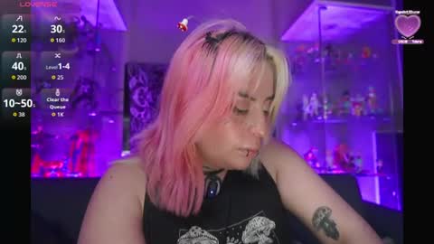 Snapshot of matti_sofia chatting on June 22, 11:07 am TATIANA AND ROUS online show from June 22, 11:07 am