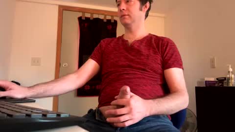 Snapshot of mattiufr chatting on December 8, 3:24 pm Matt online show from December 8, 3:24 pm