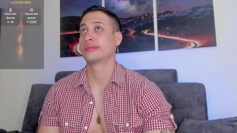 Snapshot of mattsaill_ chatting on January 16, 11:58 am mattsaill_ online show from January 16, 11:58 am