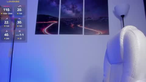 Snapshot of mattsaill_ chatting on October 29, 10:06 am mattsaill_ online show from October 29, 10:06 am