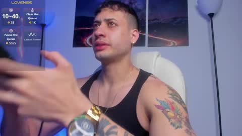 Snapshot of mattsaill_ chatting on November 7, 11:21 am mattsaill_ online show from November 7, 11:21 am