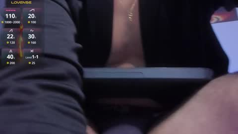 Snapshot of mattsaill_ chatting on December 4, 1:20 pm mattsaill_ online show from December 4, 1:20 pm