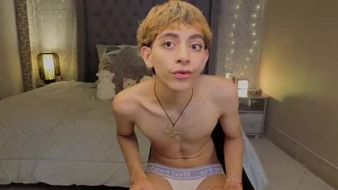 matty_spark online show from November 30, 2:54 pm