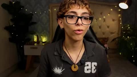 matty_spark online show from February 22, 1:42 pm